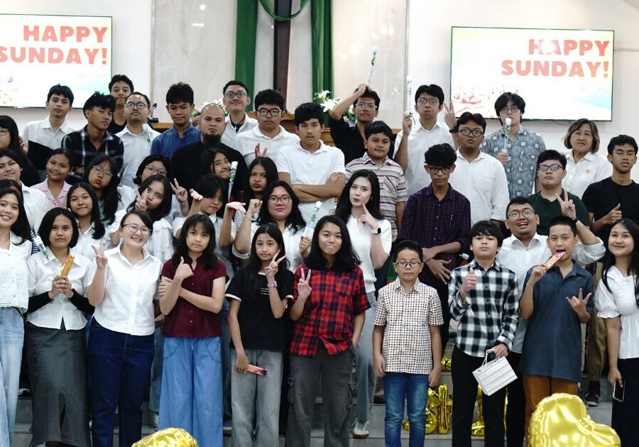 Ibadah Penyambutan anak Sekolah Minggu di Komisi Remaja